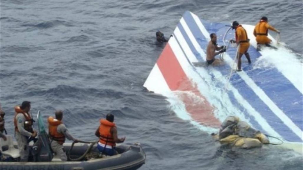 "هاتف وعطر" وراء تحطم الطائرة المصرية فوق المتوسط