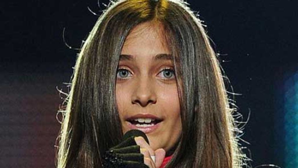 ابنة فنان مشهور تعترف بمحاولة "الانتحار عدة مرات"