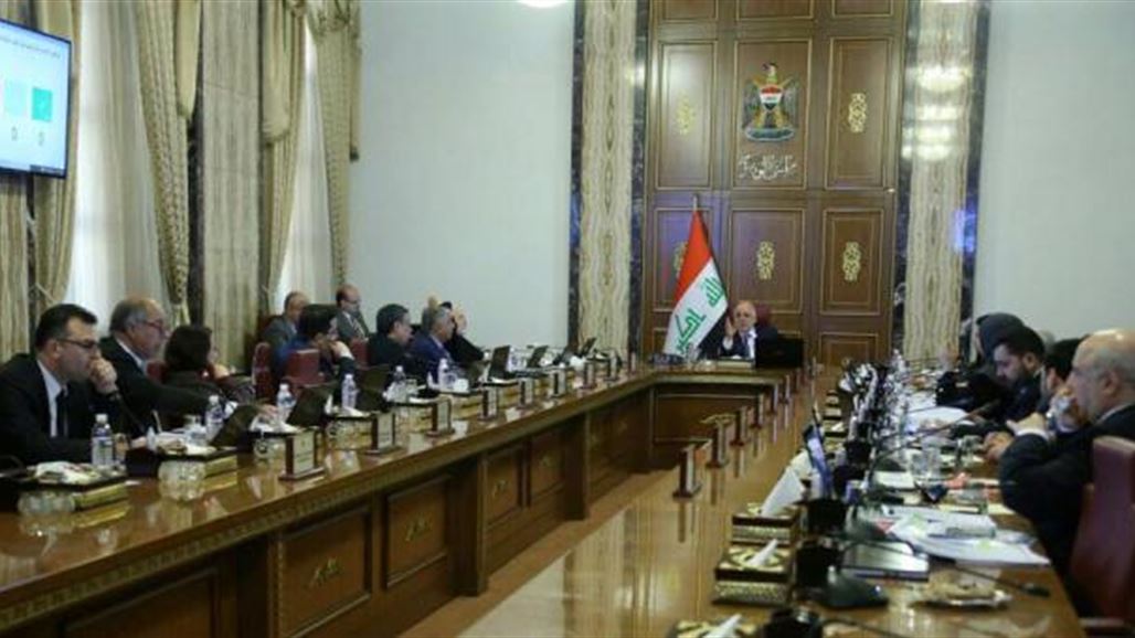 الحكومة توجه بإلزام الوزارات بنصب منظومات للطاقة الشمسية