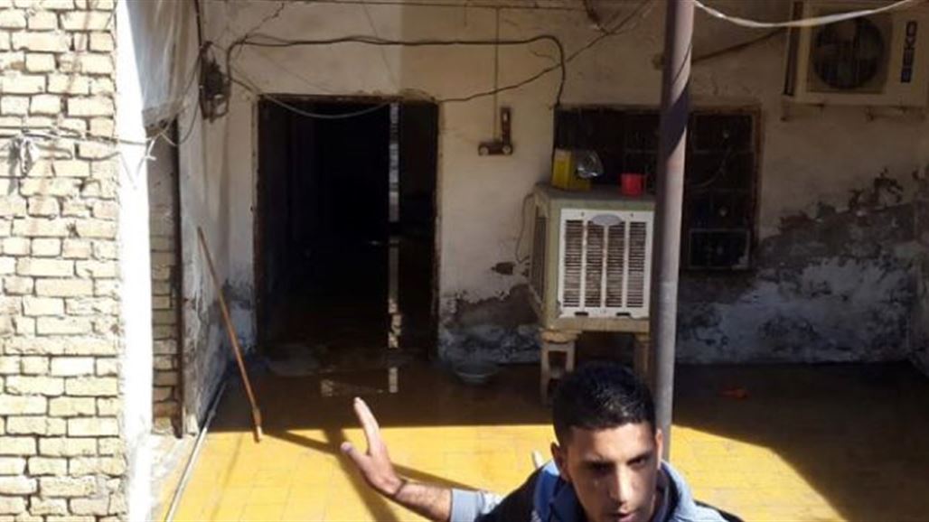 بالصور.. منزل مسنات في بعقوبة يغرق