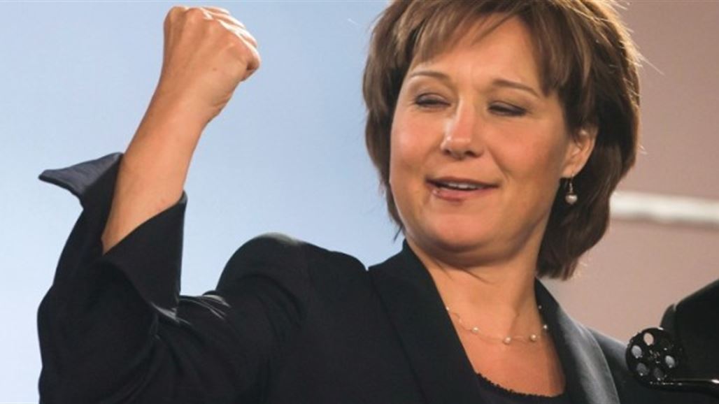 مقاطعة كندية تمنع إلزام النساء بانتعال كعوب عالية خلال العمل