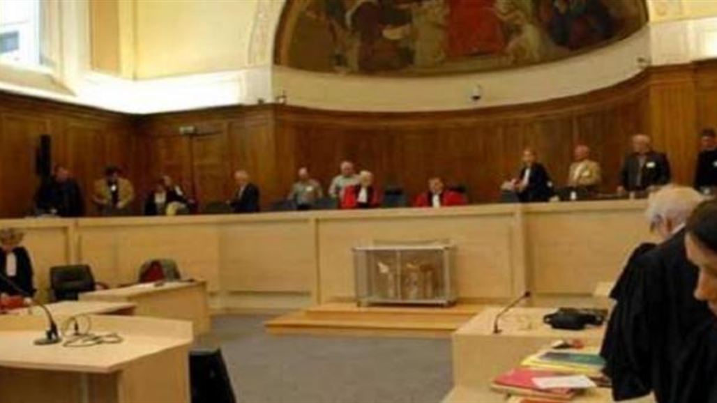 القضاء البريطاني يسمح لأطباء بترك رضيع يموت "بكرامة"