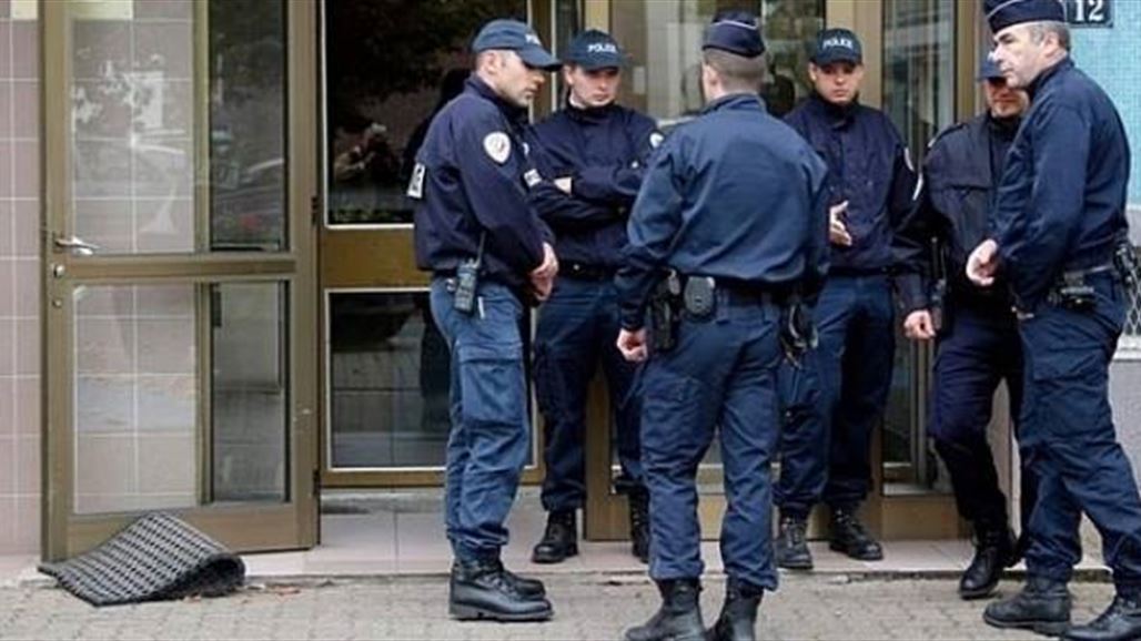 اعتقال رجلين بحوزتهما متفجرات واسلحة وراية "داعش" في فرنسا