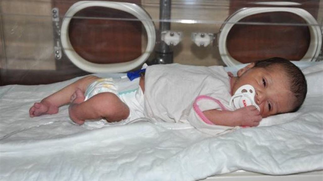 مستشفى الطفل بكركوك تتسلم رضيعا عُثر عليه مرميا وسط المحافظة