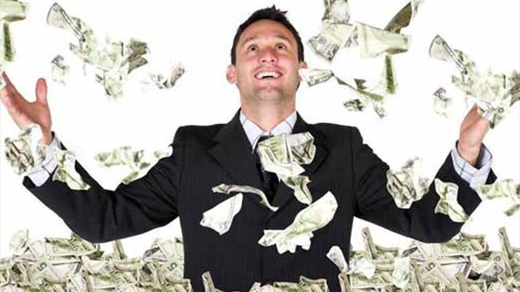 أخفى عن زوجته أنه مليونير لمدة 12 عامًا..فهذا ما فعلته