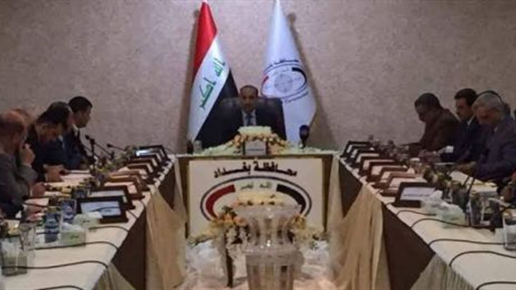 محافظ بغداد يعلن سبب تأخر رواتب التربية ويتعهد بتوزيعها في وقتها المحدد