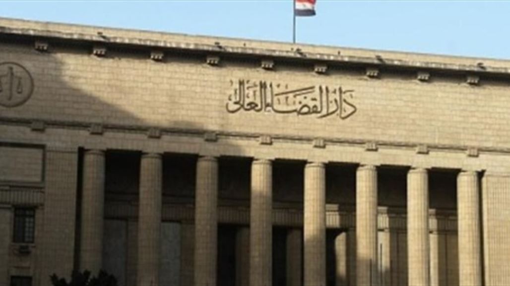 رئيس محكمة جنايات بمصر يطلق النار على مجند أمام خطيبته