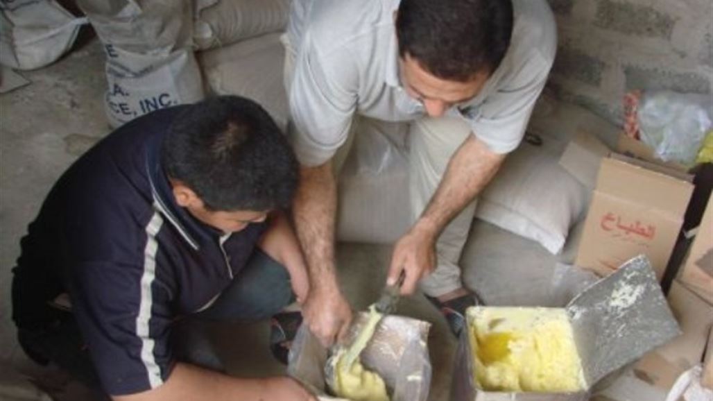 نائب يدعو العبادي الى تشكيل خلية أزمة لمعالجة النقص في البطاقة التموينية