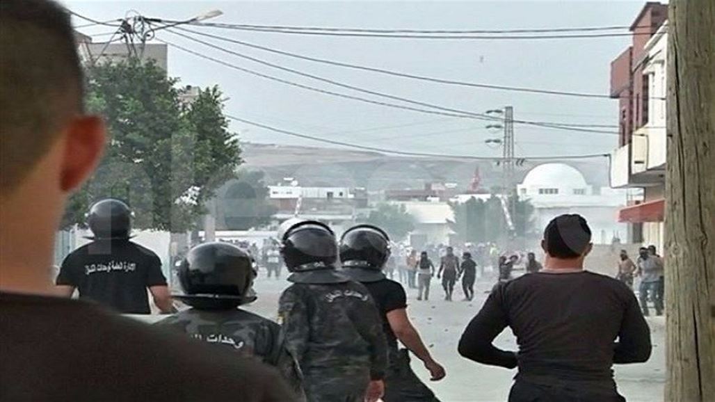 في تونس من جديد .. بائع متجول يضرم النار بجسده ويفجر احتجاجات
