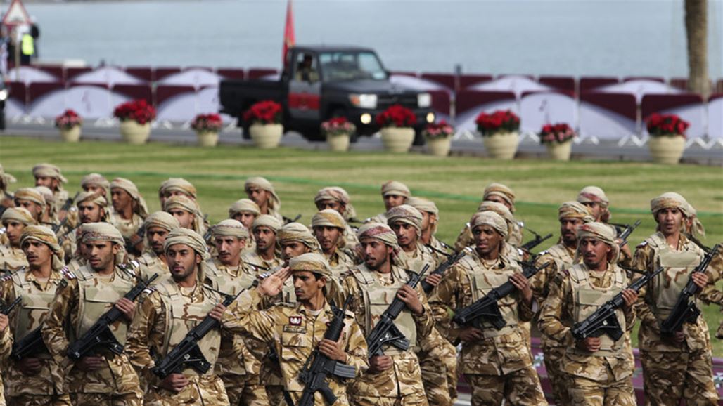 الجيش القطري يسحب دباباته الى الدوحة ويحذر السفن الخليجية من الاقتراب