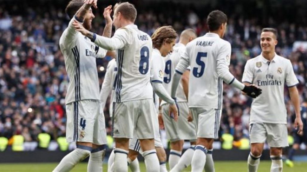 ريال مدريد يقرر تجديد عقود أربعة من نجومه