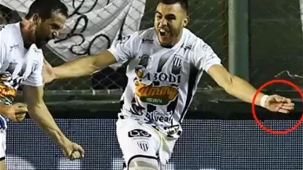 لاعب شهير يستخدم إبرة لإعاقة المهاجمين