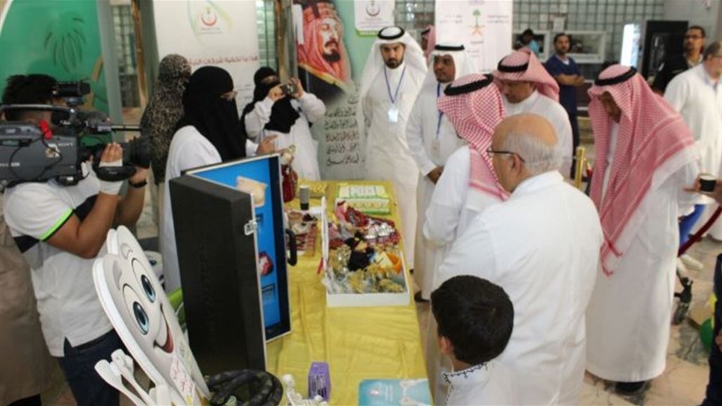 السعوديون يتزاحمون على عيادات مكافحة التدخين بعد فرض الضريبة الانتقائية