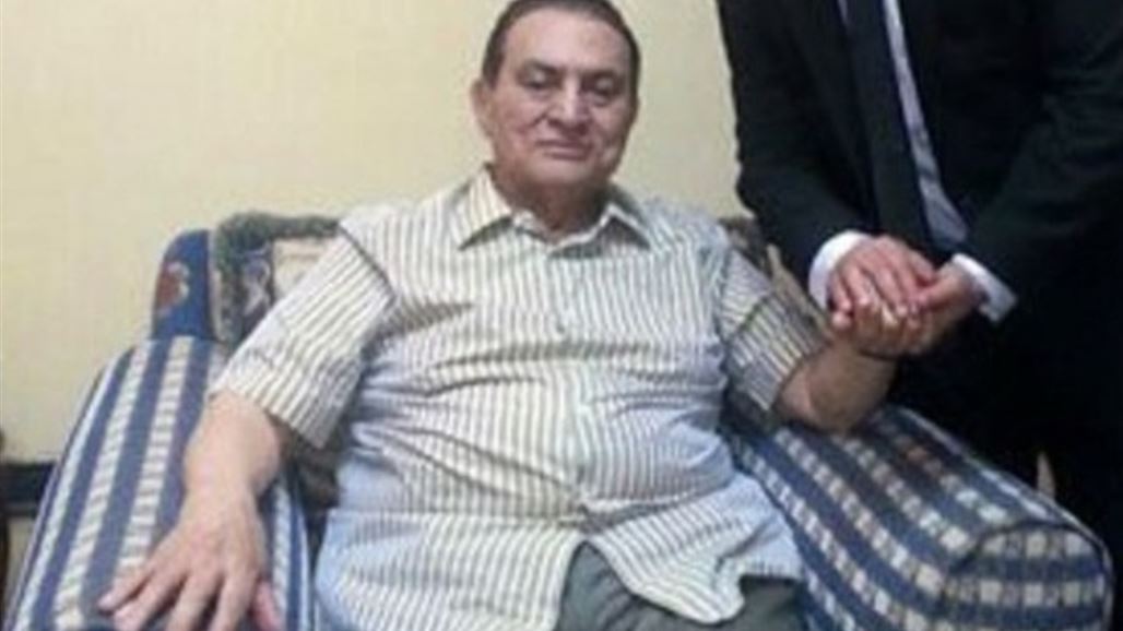 حسني مبارك: العالم كله "مِسْتَهيفنا" دلوقتي