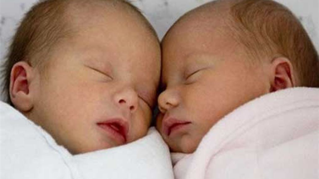 اكتشفت أنها ربّت طفلة غير ابنتها  بسبب خطأ مستشفى