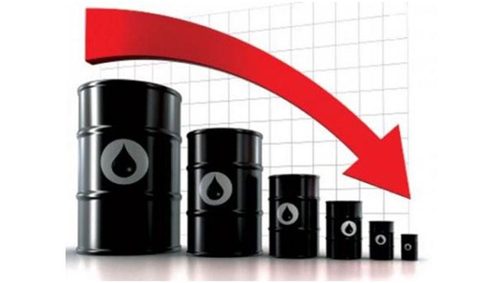 النفط ينخفض لأدنى مستوى بـ10 أشهر ويسجل أكبر هبوط للنصف الأول بـ20 عاما