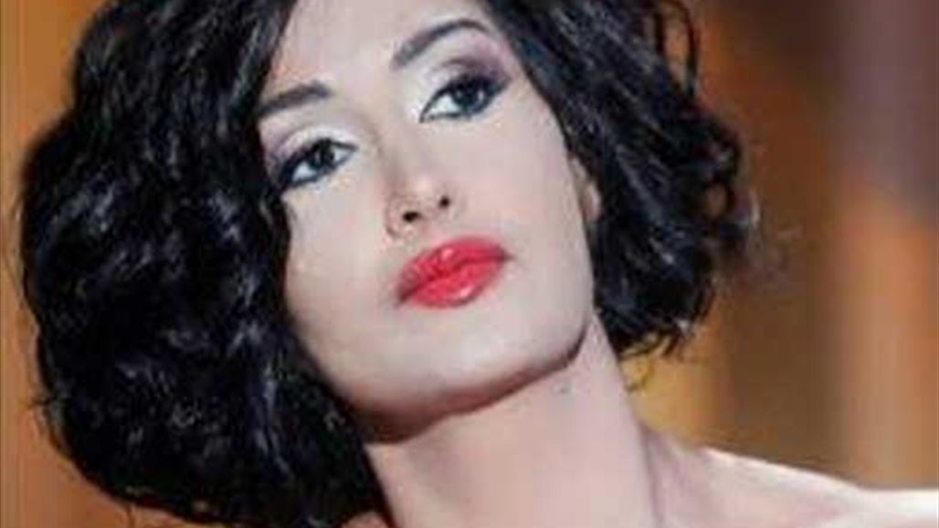 بعد فضيحة التعري..غادة عبد الرازق بفيديو جديد يحقق 100 ألف مشاهدة
