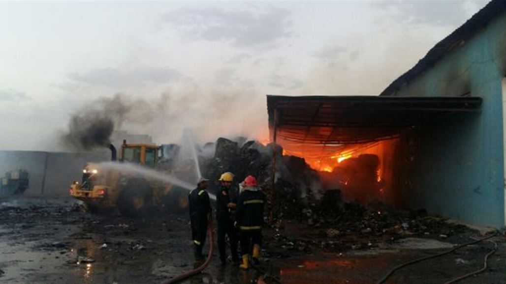 إخماد حريق كبير قرب معمل لتجميع الأوراق والبالات شمالي كركوك