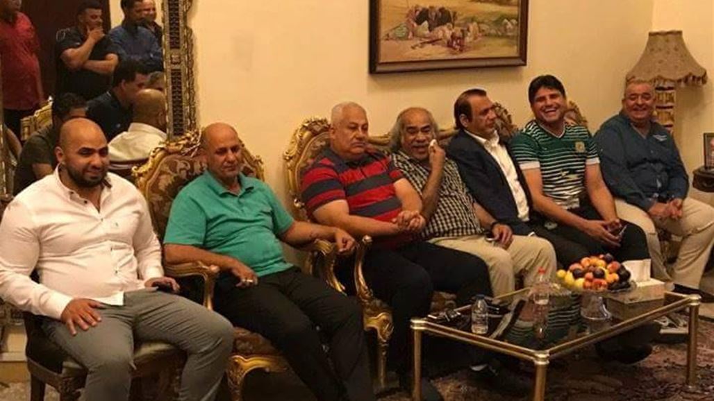 بالصور..رياضيون يساندون حمودي ويستنكرون تهديده من قبل مجهولين