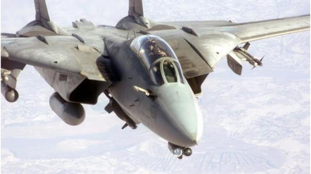 طائرة إيرانية تقترب من مقاتلة أميركية فوق الخليج العربي