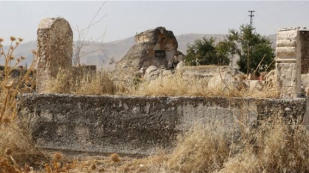 تقرير: السلطات التركية فجرت أضرحة حفيد للرسول وقريب للامام علي و366 صحابيا