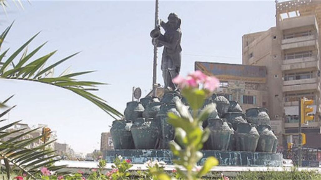 القوات الامنية تعيد فتح الكرادة داخل