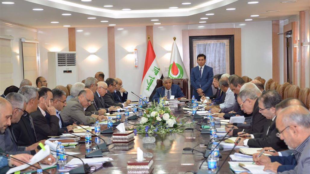 وزير النفط يوعز بوضع خطة عاجلة لتاهيل حقول محافظة نينوى