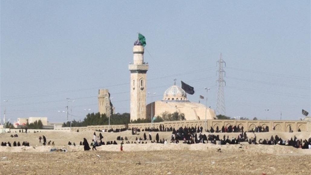 مئات آلاف المواطنين يقصدون جامع الخطوة في الزبير لاحياء أربعينية الإمام الحسين