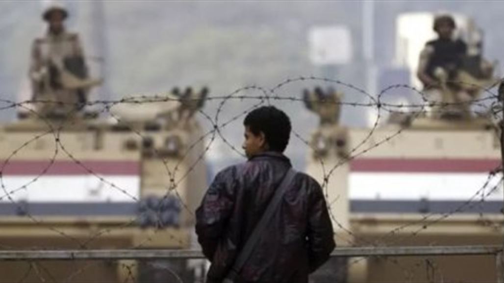 داعش والاخوان .. صراع في سجون مصر .. لا يأكلون معهم ولا يصلّون خلفهم