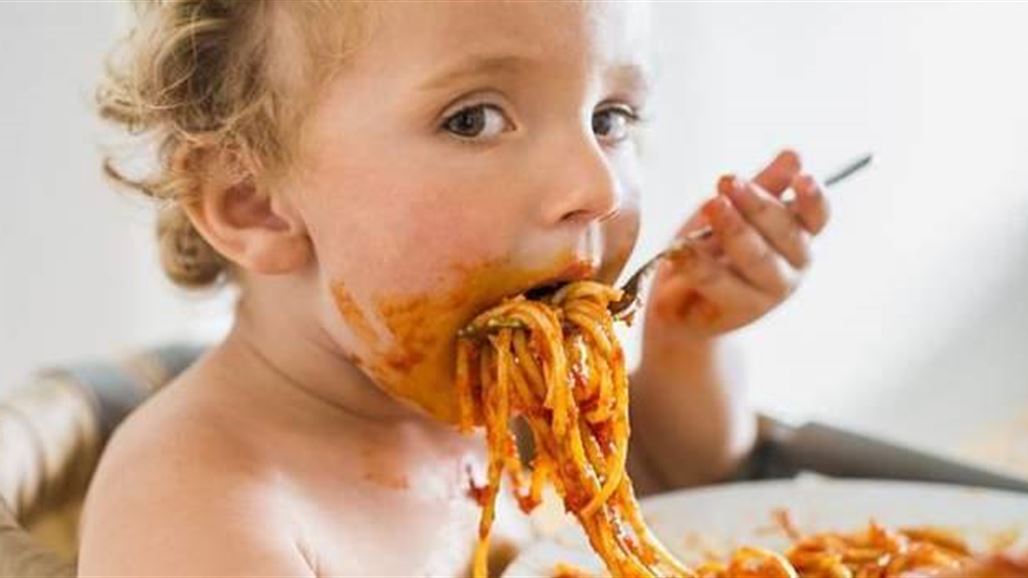 إن كنت سريعاً في الأكل توقف فوراً عن ذلك!