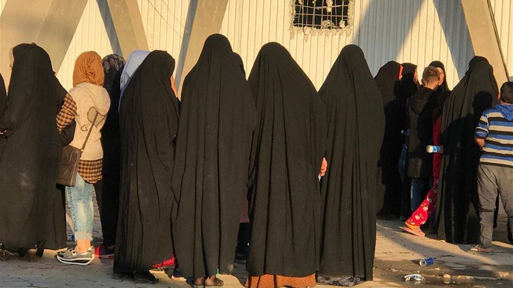 نسوة عراقيات يسجلن أكبر حضور في تأريخ ملعب الشعب الدولي