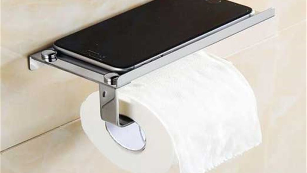 هل صحيح أن 72% من الأشخاص يستخدمون الجوال في الحمام؟