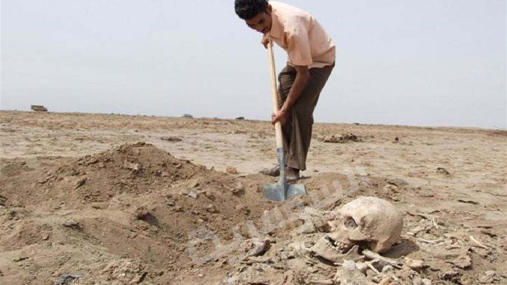بالصور.. مقبرتان تضمان رفات نساء وأطفال في سنجار