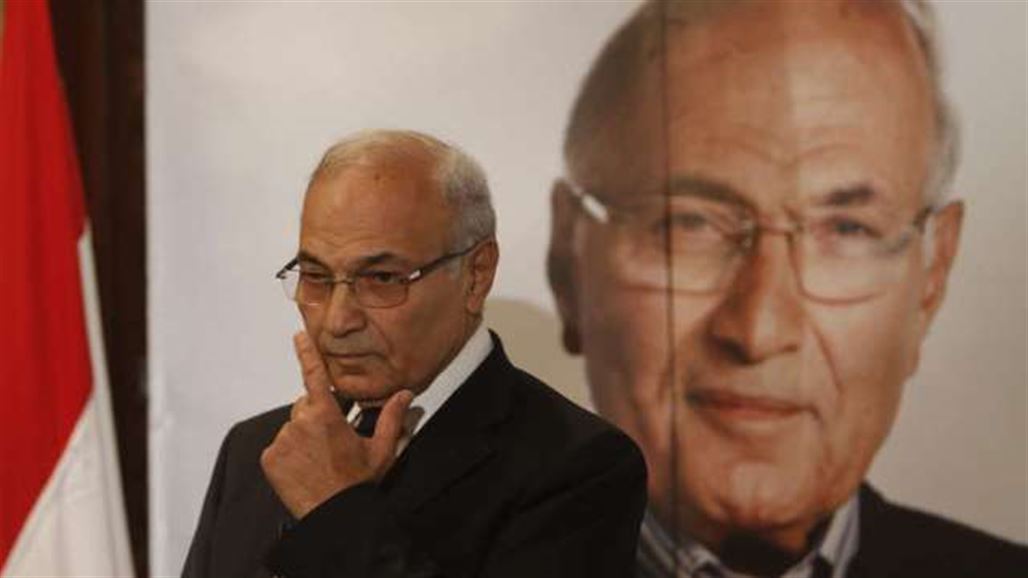 شفيق: لست مختطفا وادرس ترشحي لانتخابات الرئاسة واعتذر عن فيديو الجزيرة