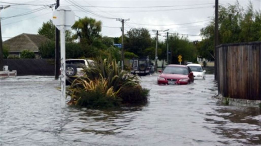 مصرع امرأة وإجلاء آلاف السكان في نيوزيلندا بسبب عاصفة عاتية