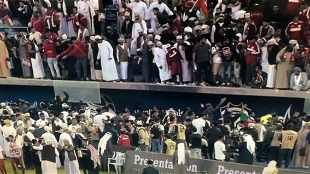 الكويت تفتح تحقيقاً بعد إصابة 40 من الجمهور العماني