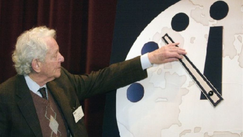 علماء يحركون عقارب ساعة القيامة 30 ثانية للتحذير من نهاية العالم