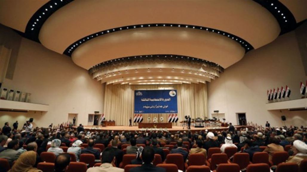 نائب: رئاسة البرلمان وجهت بغلق باب القاعة الرئيسية للإبقاء على النصاب