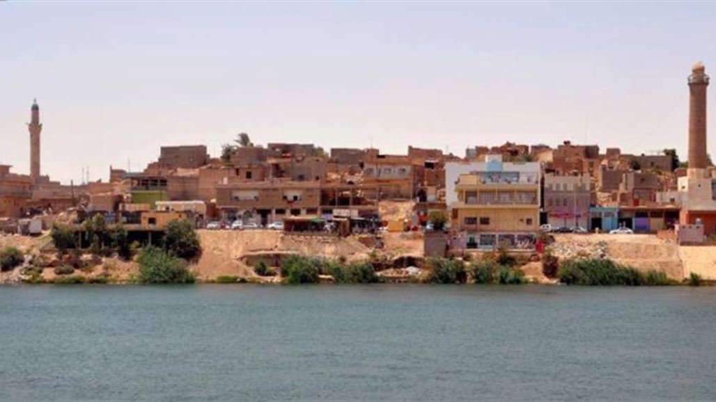 بالصور.. عبارة الثقة حل بدائي للهيتاويين وسط معاناة