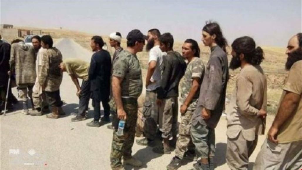 كردستان تعلن تسليم العديد من مسلحي "داعش" المحتجزين لديها الى بغداد