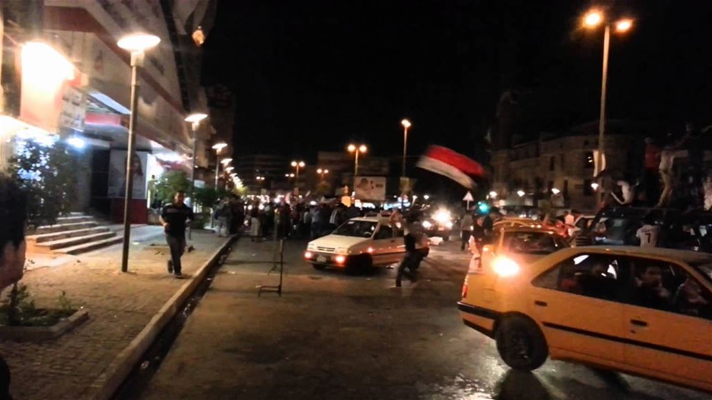 احتفالات في الشوارع العراقية بعد قرار رفع الحظر عن الملاعب