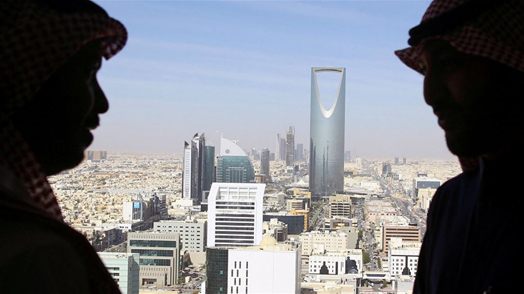 السعودية تبدأ في إصدار التأشيرات السياحية من نيسان