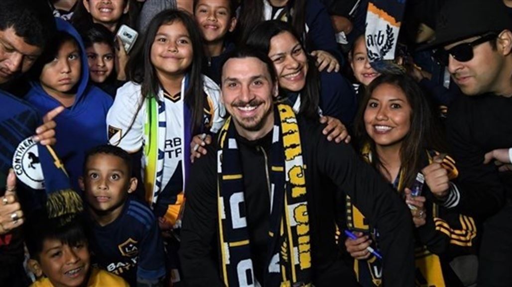 استقبال اسطوري لإبراهيموفيتش في لوس أنجليس