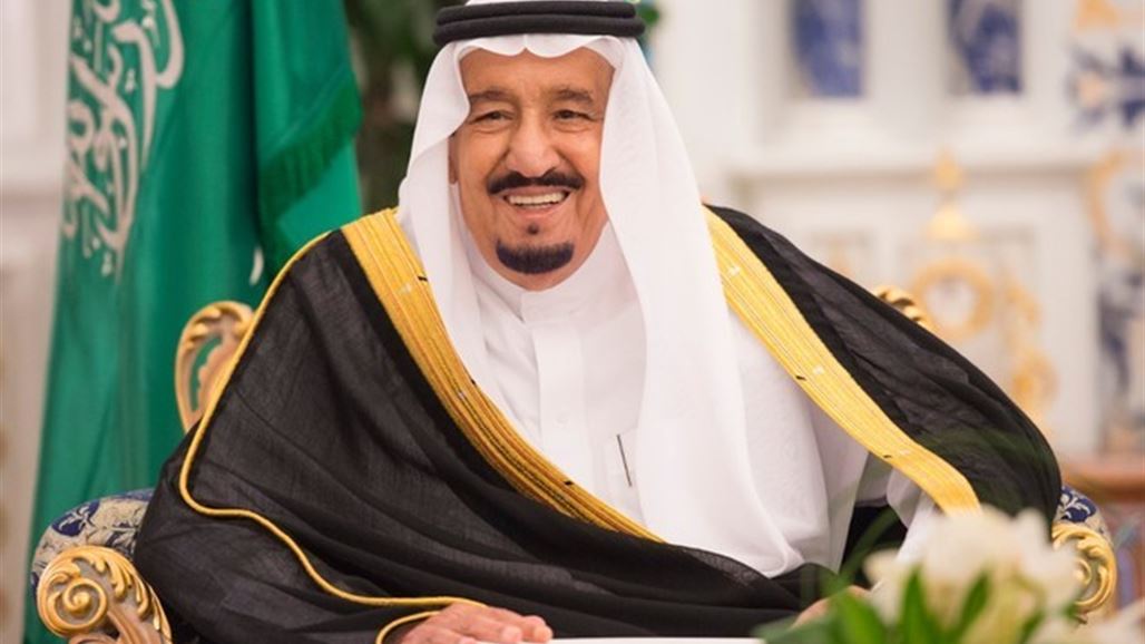 صورة للملك سلمان تنال إعجاب المغردين