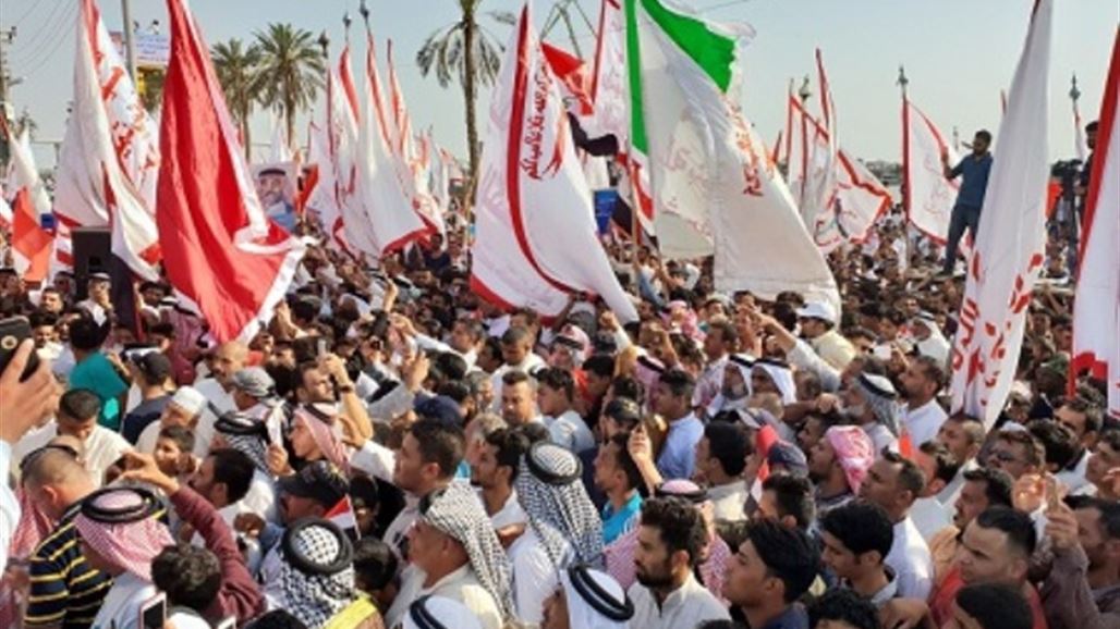 الالاف من أهالي البصرة يتظاهرون للمطالبة بحقوق المحافظة