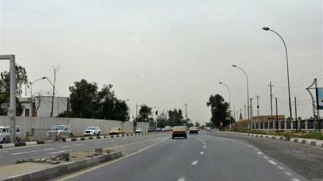القوات الامنية تقطع شارع مطار المثنى في بغداد