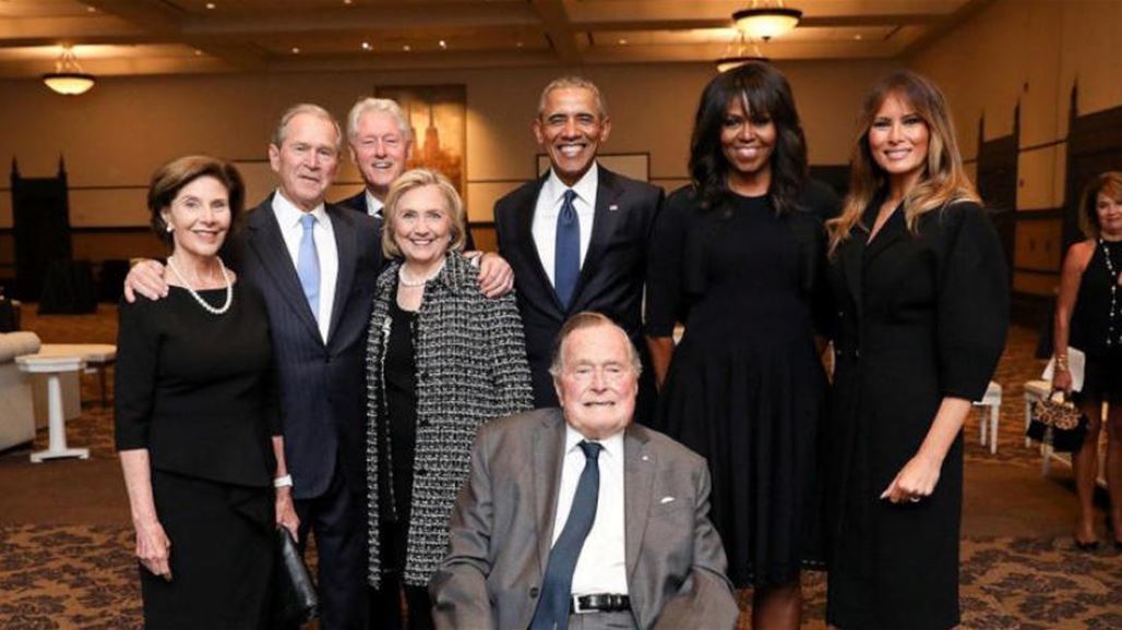 لماذا ابتسم رؤساء أميركا السابقون في جنازة باربرا بوش؟