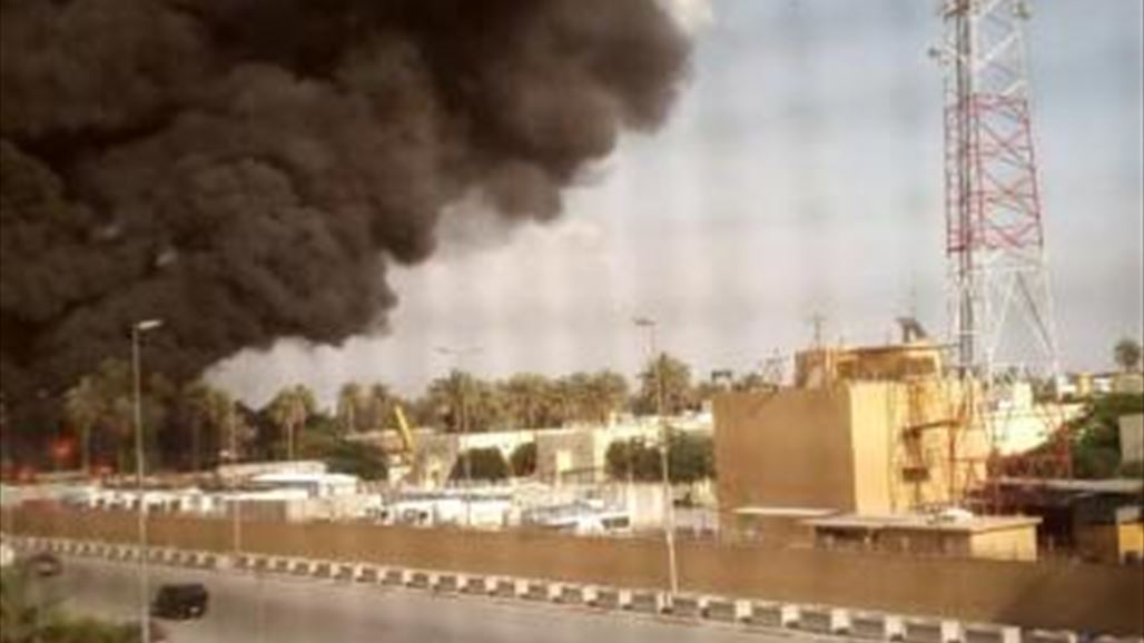 اندلاع حريق كبير قرب السفارة الامريكية بالمنطقة الخضراء وسط بغداد