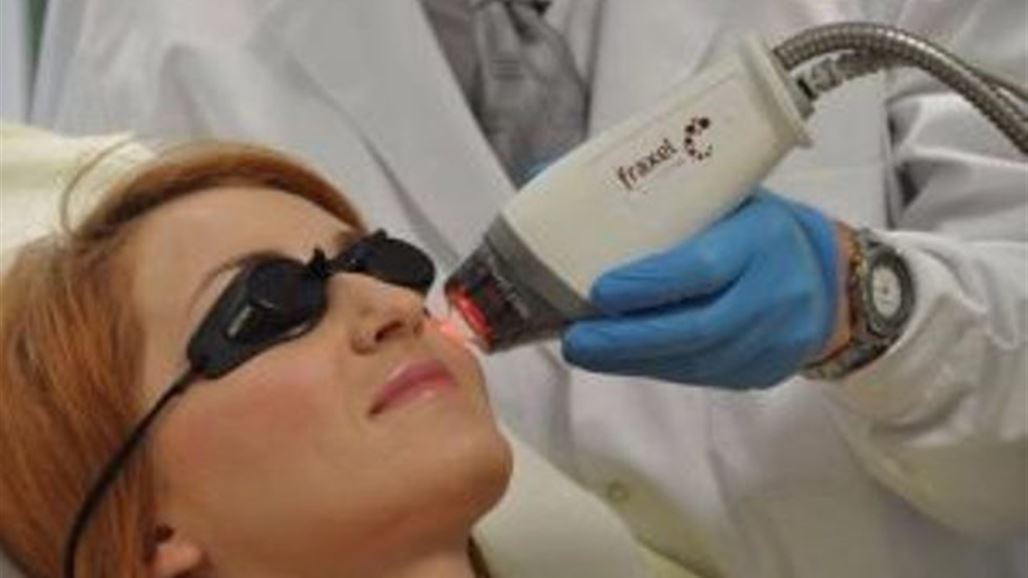 بالصور.. اغلاق مركز تجميل "غير مجاز" في الحارثية ببغداد