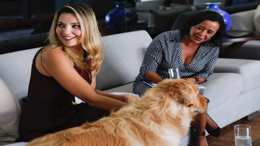 سيدة البرازيل الأولى تخاطر بحياتها لإنقاذ كلبها من الغرق!